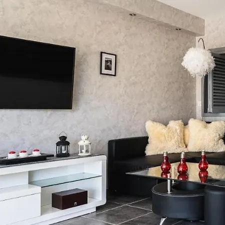 Beach Side Helio Ground Floor Apartment With Attached Garage In The Naturist Village Apartmán Agde